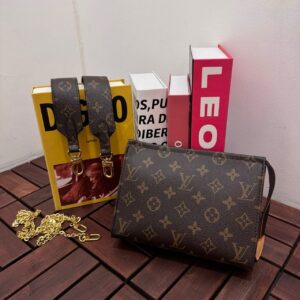 [국내배송]루이비통 파우치 크로스백