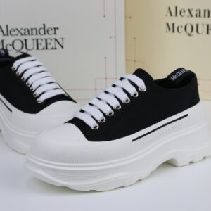 [국내배송]알렉산더 맥퀸 트레드 슬릭 로우탑 스니커즈