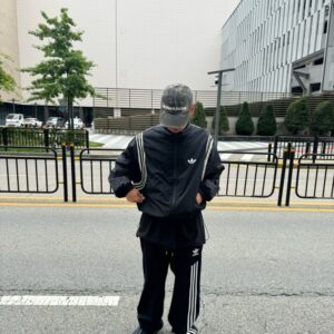 [국내배송]아디다스 커브 바람막이