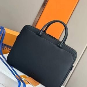 [국내배송]루이비통 25FW 파일럿 서류가방