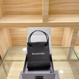 [국내배송]발렌시아가 노스사우스 쇼핑 토트 & 크로스백