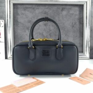 [국내배송]미우미우 아르카디 토트백 미디엄