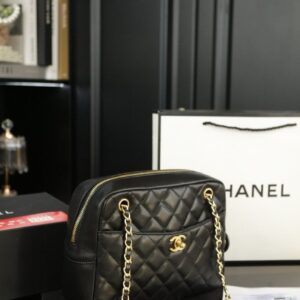 [국내배송]샤넬 24FW 스몰 카메라백