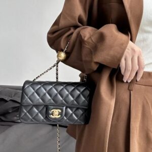 [국내배송]샤넬 뉴미니 골드볼 램스킨 블랙