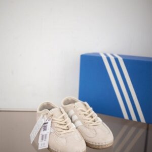 [국내배송]아디다스 x 글랏 가젤 헤일리 클라우드 스니커즈