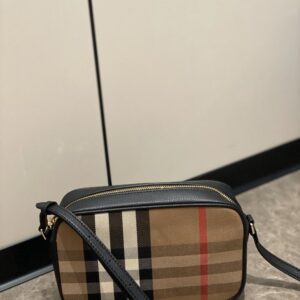 [국내배송]버버리 크로스백