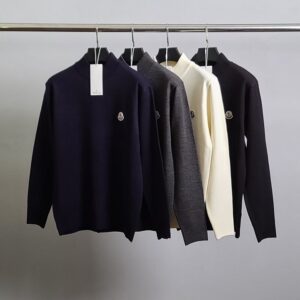 [국내배송]몽클레어 로고와펜 베이직 반목 니트