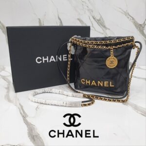 [국내배송]샤넬 22 호보백 미니