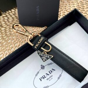 [국내배송]프라다 키링