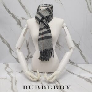 [국내배송]버버리 몽타주 프린트 캐시미어 머플러