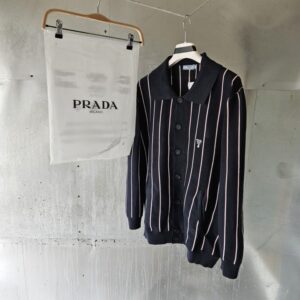 [국내배송]프라다 스트라이프 가디건