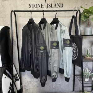 [국내배송]스톤아일랜드 베이직 경랑 블루종