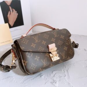 [국내배송]루이비통 포쉐트 메티스 이스트 웨스트