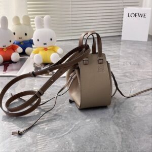 [국내배송]로에베 미니 해먹백