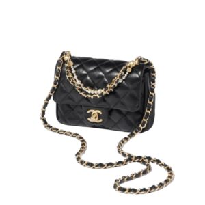 [프리미엄/해외배송]샤넬 쁘띠삭 진주 체인 미니 플랩 백(블랙/금장/램스킨)